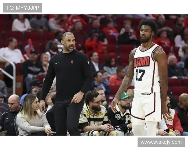 伊森分享狄龙建议称赞乌度卡严格执教风格带来的积极影响